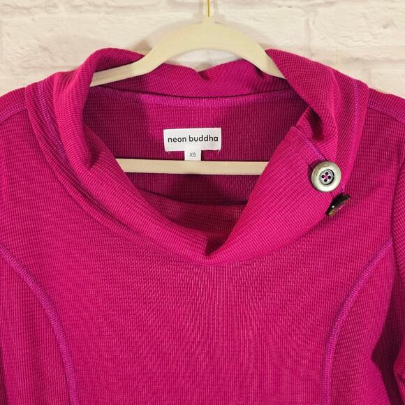 M Neon Buddha Born To Wander Tunic Top Sweater Size XS Pink Waffle Knit Button - Picture 2 of 10